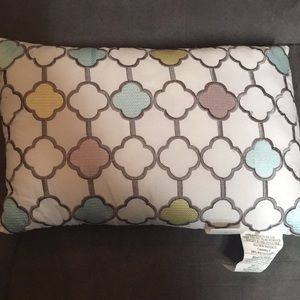 Decorative pillow